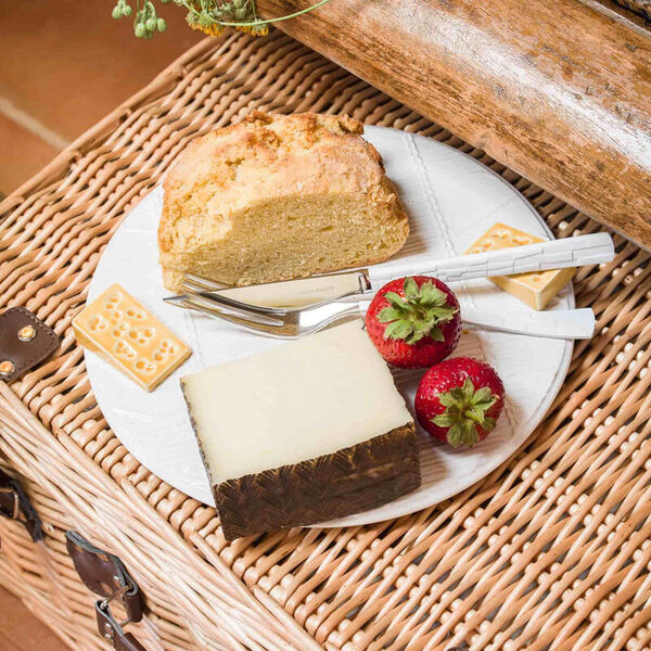 Bordallo Pinheiro kaastray wit met kaas geel - 31 cm